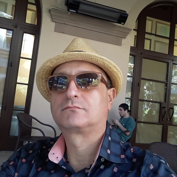 Meet your Posher, Raymond - Picture 4 of 8